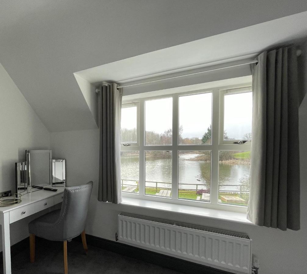 Cadmore Lodge Bed & Breakfast Тенбъри Екстериор снимка