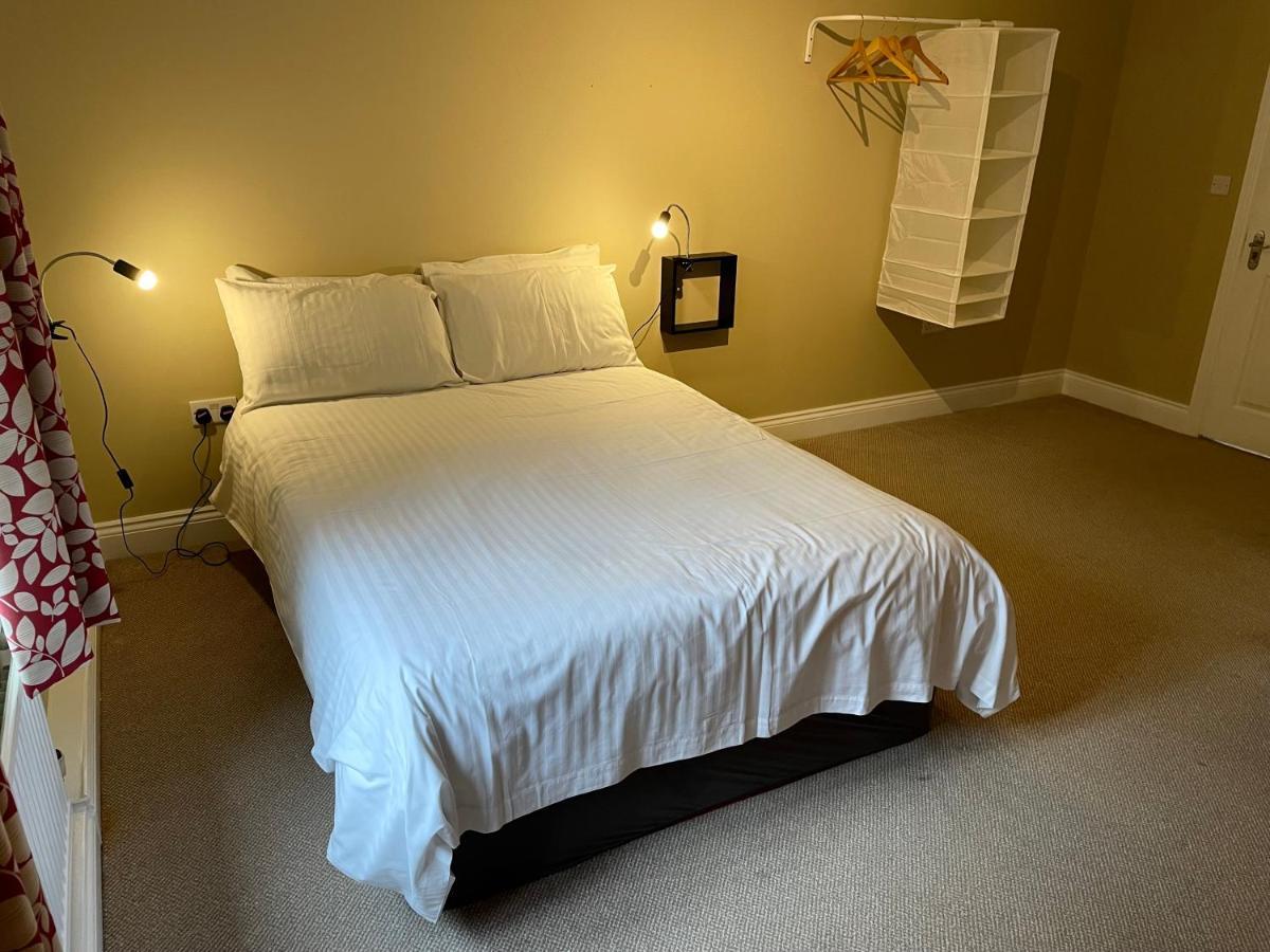 Cadmore Lodge Bed & Breakfast Тенбъри Екстериор снимка
