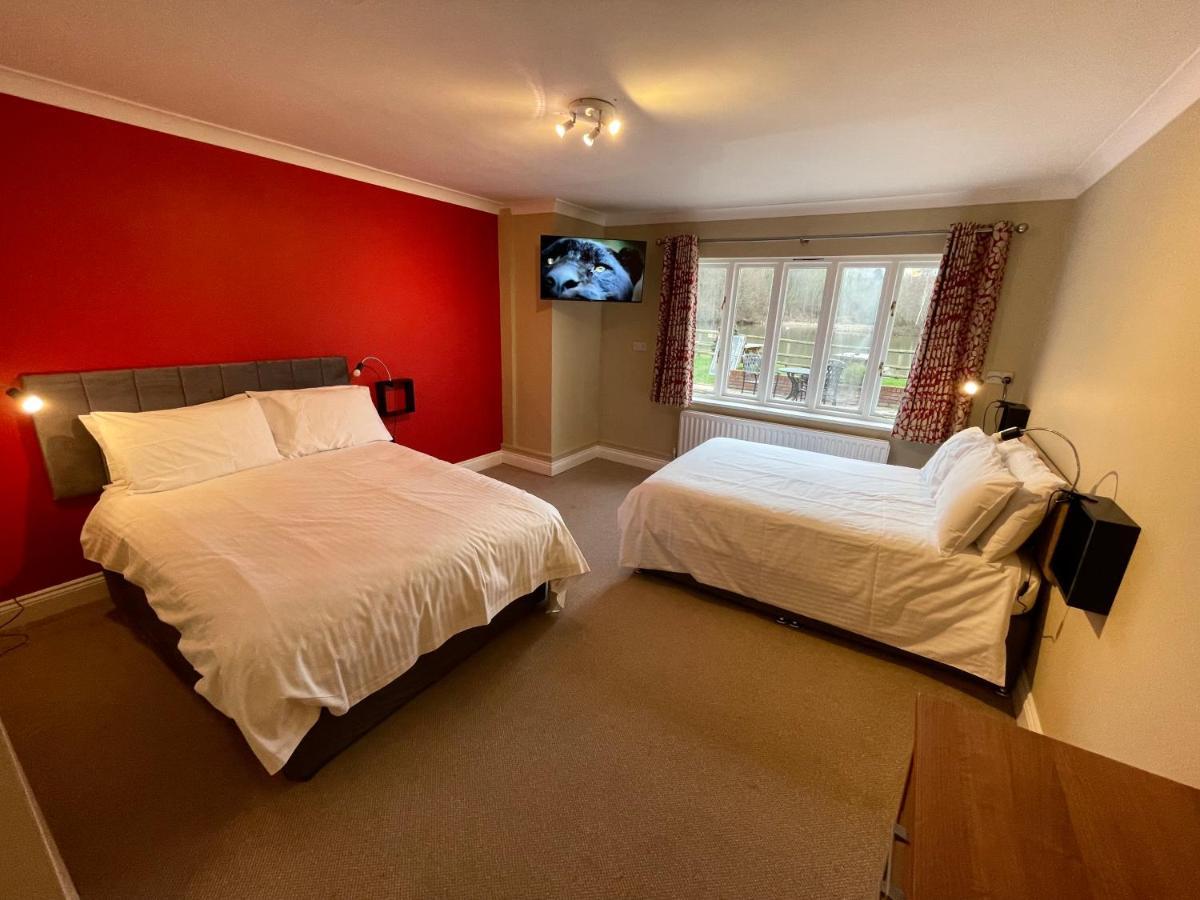 Cadmore Lodge Bed & Breakfast Тенбъри Екстериор снимка